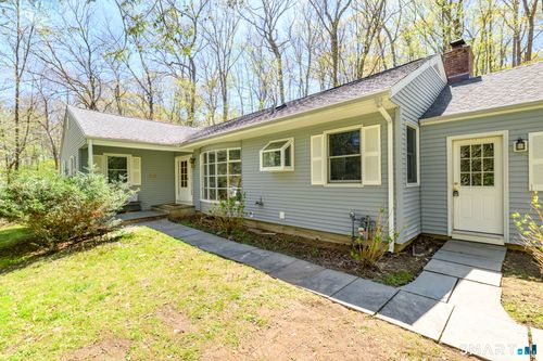 290 Red Fox Rd, Stamford, CT, 06903-4602 | Card Image