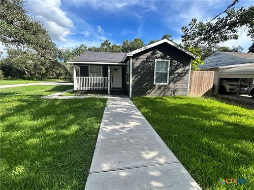 104 Mesquite St, Louise, TX, 77455-4195 | Card Image