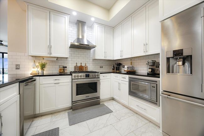 APT-1104 - 717 S Riverside Dr, Condo with 2 bedrooms, 2 bathrooms and null parking in Memphis TN | Image 5