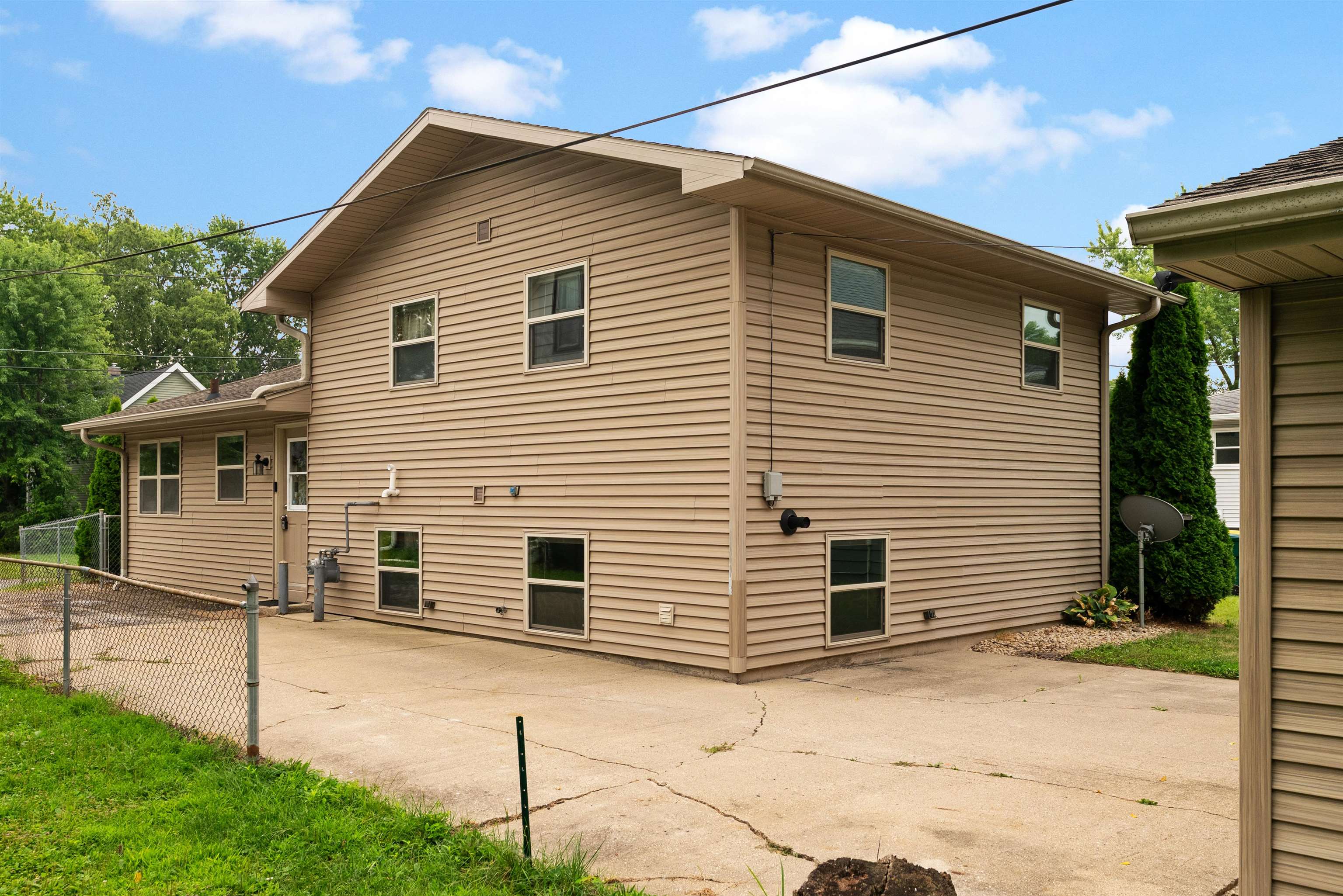 Residential in Blooming Grove 2