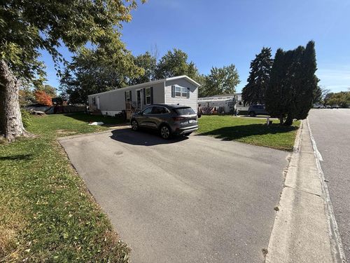 139-888 E Shady Lane, Neenah, WI, 54957 | Card Image