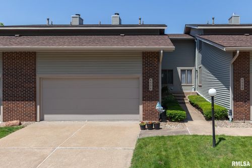 4554 Bunker Hill Dr, Bettendorf, IA, 52722-1761 | Card Image