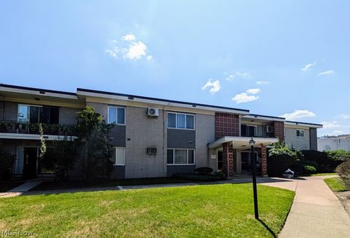 g201-1402 Golden Gate Boulevard, Mayfield Heights, OH, 44124 | Card Image