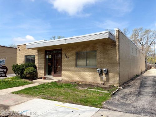 1112 Catalpa Dr, Royal Oak, MI, 48067-1125 | Card Image