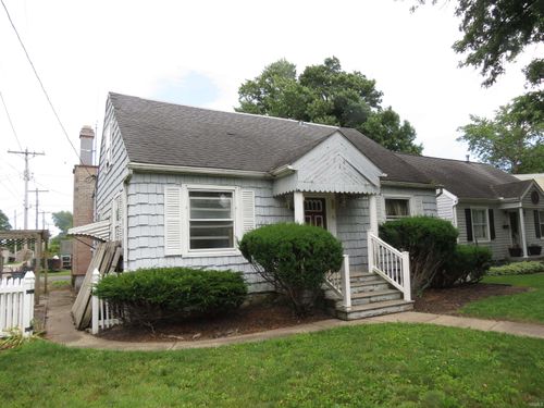 15 S Garfield St, Peru, IN, 46970-2623 | Card Image