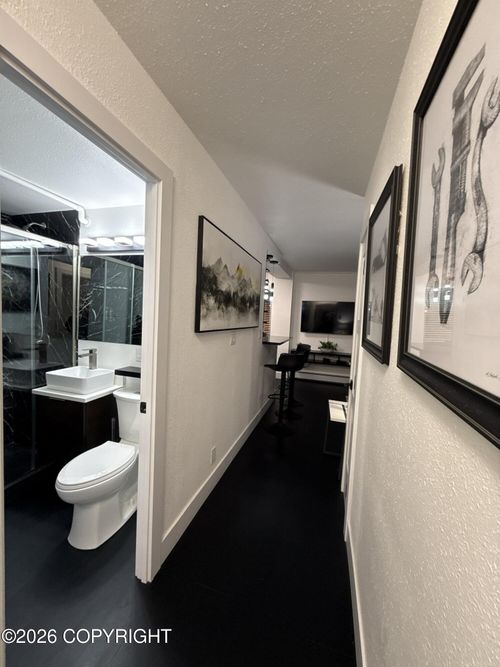 302-1110 W 6th Ave, Anchorage, AK, 99501-1950 | Card Image