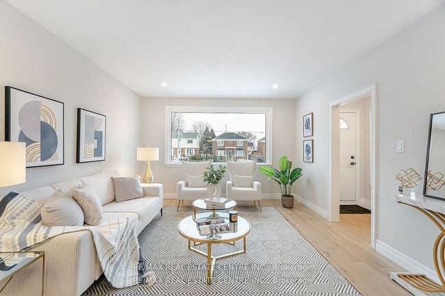 531 King St E, House other with 3 bedrooms, 2 bathrooms and 5 parking in Oshawa ON | Image 6