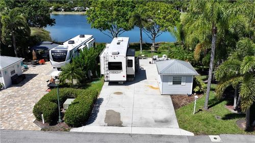 5592 Brightwood Dr, FORT MYERS, FL, 33905 | Card Image