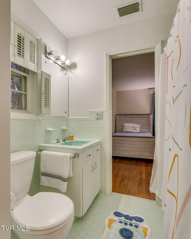 Upstairs: Jack n Jill Bathroom | Image 15