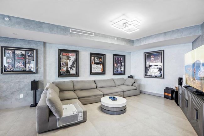 APT-5505 - 18555 Collins Ave, Condo with 3 bedrooms, 5 bathrooms and null parking in Sunny Isles Beach FL | Image 11