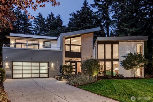 7560 86th Ave Se, Mercer Island, WA, 98040-5741 | Card Image
