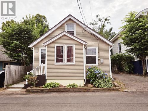 229 Cumberland St, Charlottetown, PE, C1A5C8 | Card Image