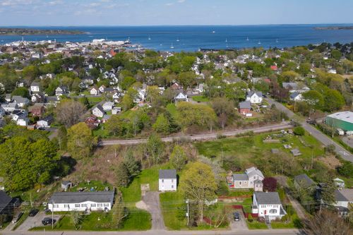 59 Broadway, Rockland, ME, 04841 | Card Image