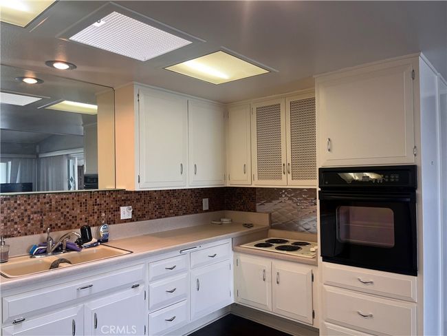 APT-1C - 1842 Thunderbird Dr, Home with 2 bedrooms, 1 bathrooms and null parking in Seal Beach CA | Image 10