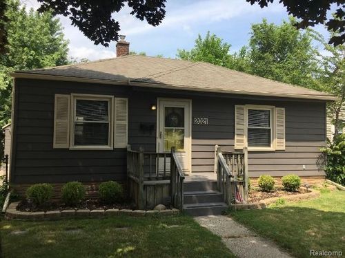 2021 Barrett Ave, Royal Oak, MI, 48067-3505 | Card Image