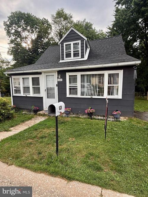 1628 Cherry St, Upper Chichester, PA, 19061-3010 | Card Image