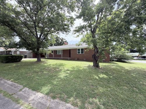 1 Oriole Circle, Little Rock, AR, 72205 | Card Image