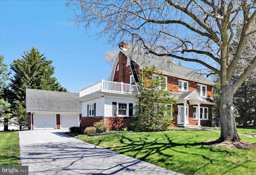 715 S Main St, RED LION, PA, 17356-2604 | Card Image