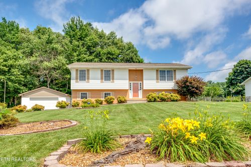 130131-142 Highland Dr, Corryton, TN, 37721-5110 | Card Image