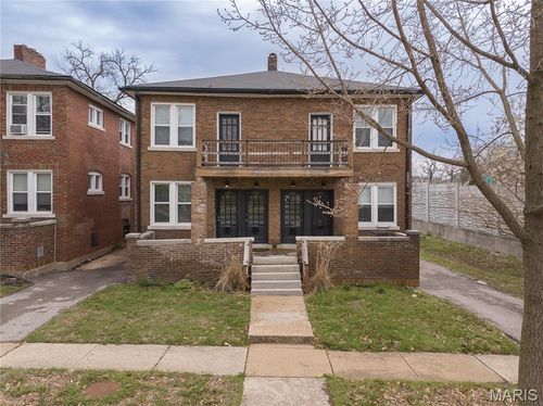 1282 Hawthorne Pl, Saint Louis, MO, 63117-1711 | Card Image