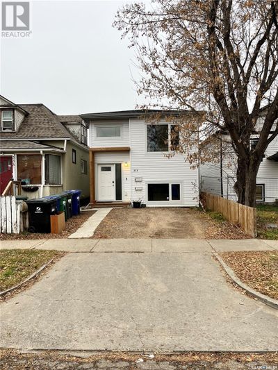 333 Av S S, House other with 5 bedrooms, 2 bathrooms and null parking in Saskatoon SK | Image 1