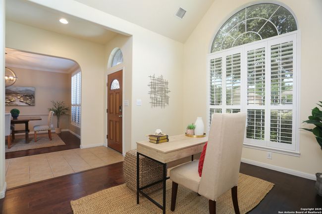 14307 Windy Crk, House other with 4 bedrooms, 4 bathrooms and null parking in Helotes TX | Image 6