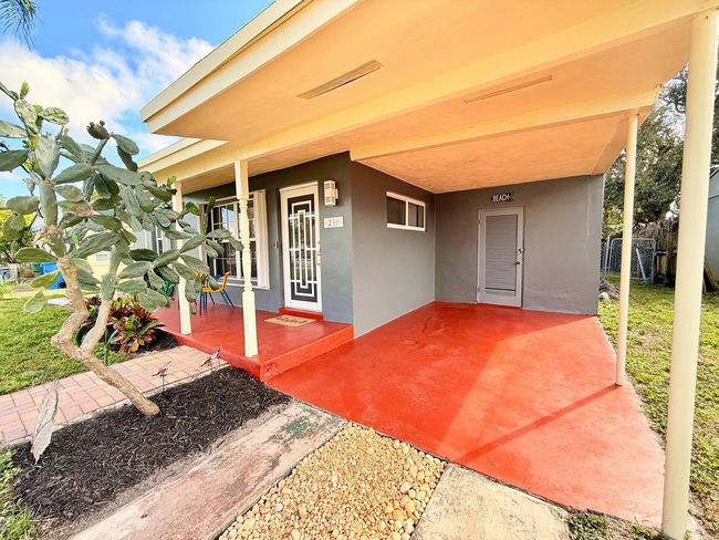 front porch and carport | Image 33
