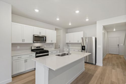 1209-3446 N Gina St, Eagle Mountain, UT, 84005-6476 | Card Image