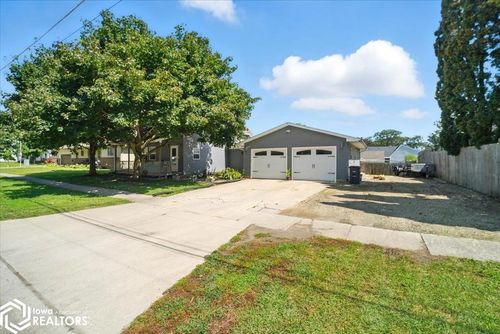 1409 10th St, Eldora, IA, 50627-1745 | Card Image