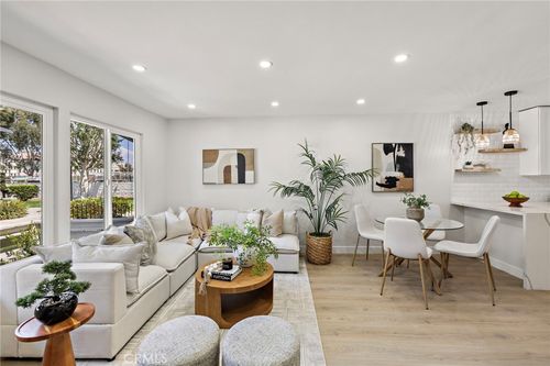 108 Danbury, Costa Mesa, CA, 92626 | Card Image