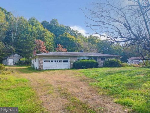 4363 Axe Handle Rd, QUAKERTOWN, PA, 18951-3243 | Card Image