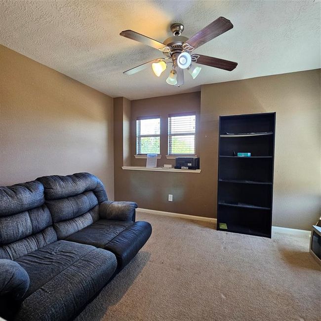 11727 Madison Oak St, House other with 3 bedrooms, 3 bathrooms and 2 parking in Houston TX | Image 16