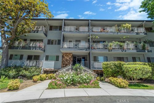 1f-12035 Beverly, Whittier, CA, 90601 | Card Image