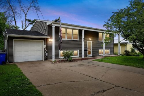 639 40th St Se, Cedar Rapids, IA, 52403-4343 | Card Image