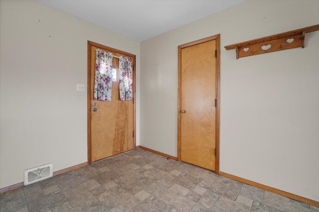 310 S 2 Nd Ave, House other with 2 bedrooms, 1 bathrooms and 1 parking in Chenoa IL | Image 4