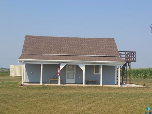 25526 450th Ave Avenue, Montrose, SD, 57048 | Card Image