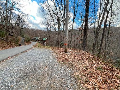 1349 N Baden Dr, Gatlinburg, TN, 37738-3805 | Card Image