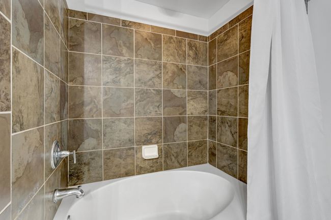 APT-243 - 3000 Vanderbilt Pl, Condo with 2 bedrooms, 2 bathrooms and 2 parking in Nashville TN | Image 8