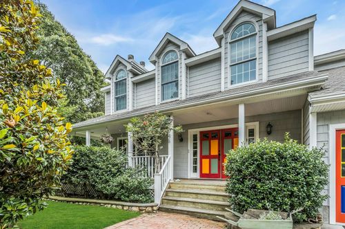 104 Squiretown Rd, Hampton Bays, NY, 11946 | Card Image