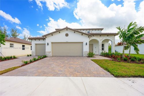 2232 Se 30th St, Homestead, FL, 33035-2031 | Card Image