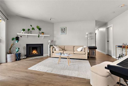 106-71 Gorge Rd W, Victoria, BC, V9A1L9 | Card Image