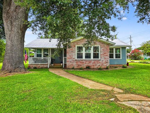 511 S 2nd St, Wewahitchka, FL, 32465-4651 | Card Image