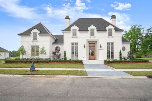 15630 Maxwell Dr, Baton Rouge, LA, 70817-5561 | Card Image
