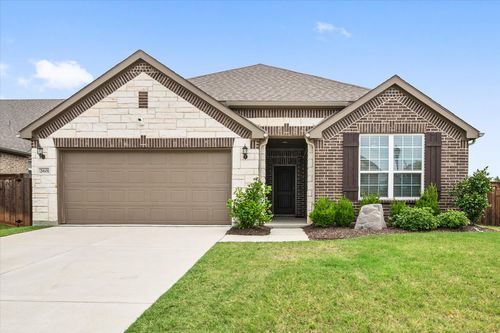 2601 Creswick Dr, Mansfield, TX, 76084-3680 | Card Image