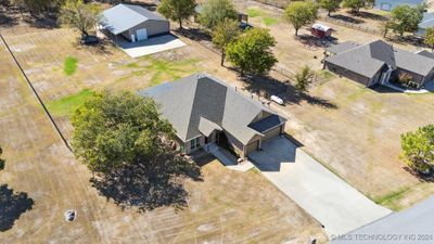 3800 E Maple Drive, House other with 4 bedrooms, 2 bathrooms and null parking in Collinsville OK | Image 2