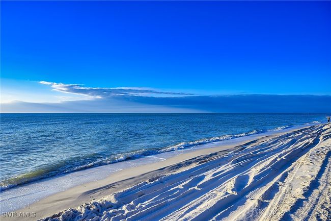 APT-805 - 4005 Gulf Shore Blvd N, Condo with 2 bedrooms, 2 bathrooms and null parking in NAPLES FL | Image 37