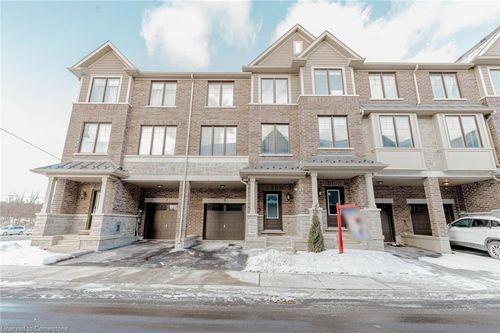 3 Folcroft St, Brampton, ON, L6Y6L3 | Card Image