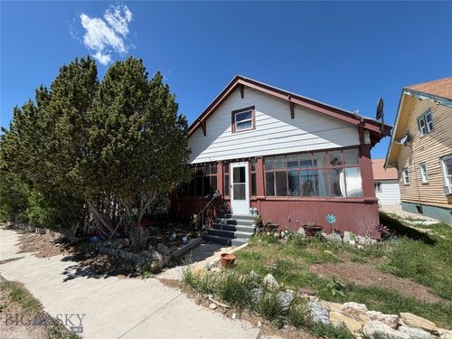 4 Chestnut St, Anaconda, MT, 59711-2401 | Card Image