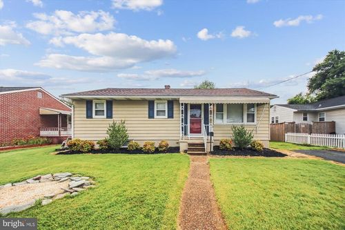 3 Woods Ave, GLEN BURNIE, MD, 21061-2678 | Card Image
