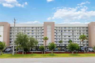 A-102 - 200 Se Sykes Creek Parkway, Condo with 2 bedrooms, 2 bathrooms and null parking in Merritt Island FL | Image 1